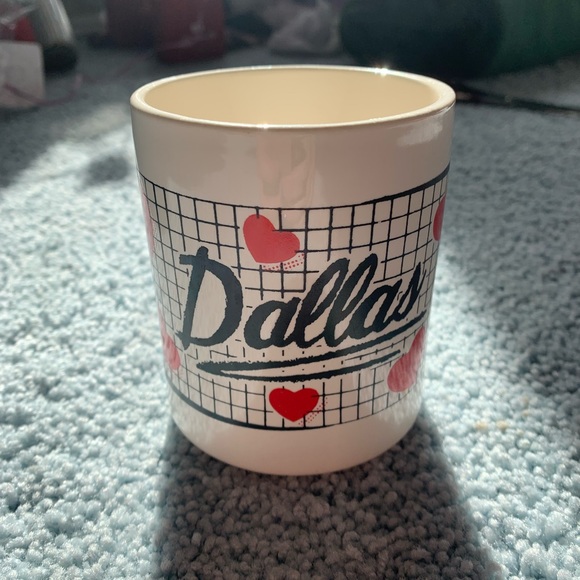 Vintage 80s Dallas mug